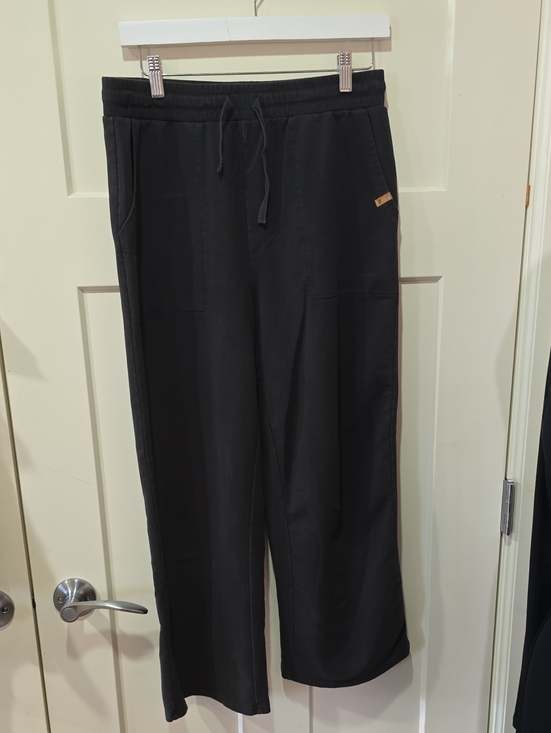 tentree Pants - 3/$30 TEN TREE Organic Cotton Wide-Leg Drawstring Cropped Pants